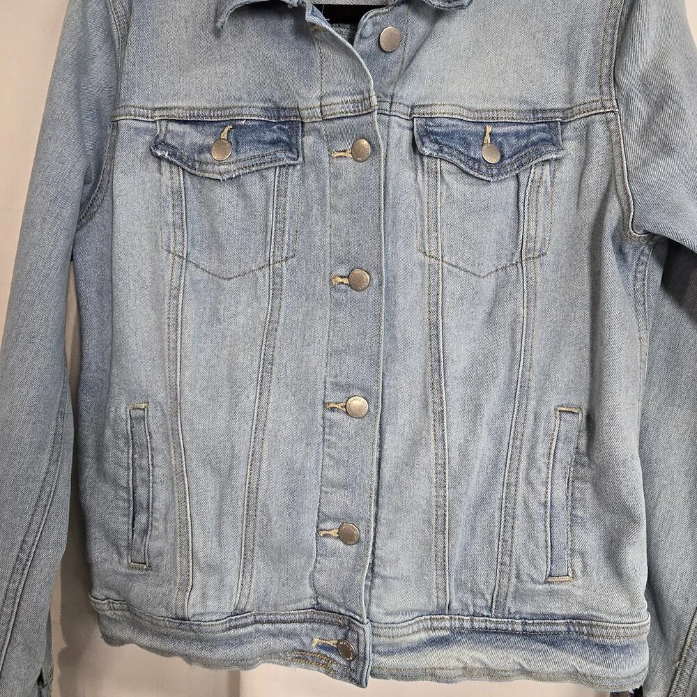 Universal Thread Jean Jacket (M) - Picture 3 of 8